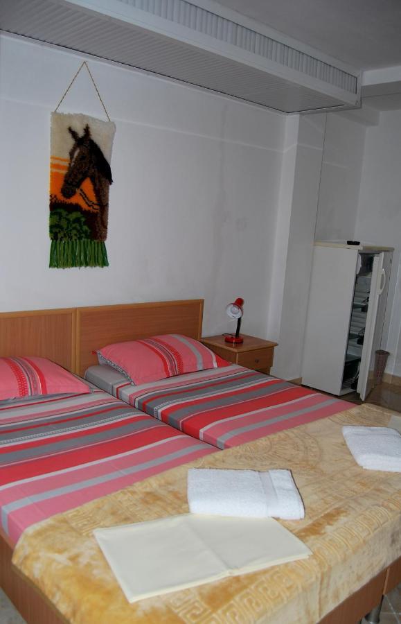 Omega Apartments 울친 외부 사진
